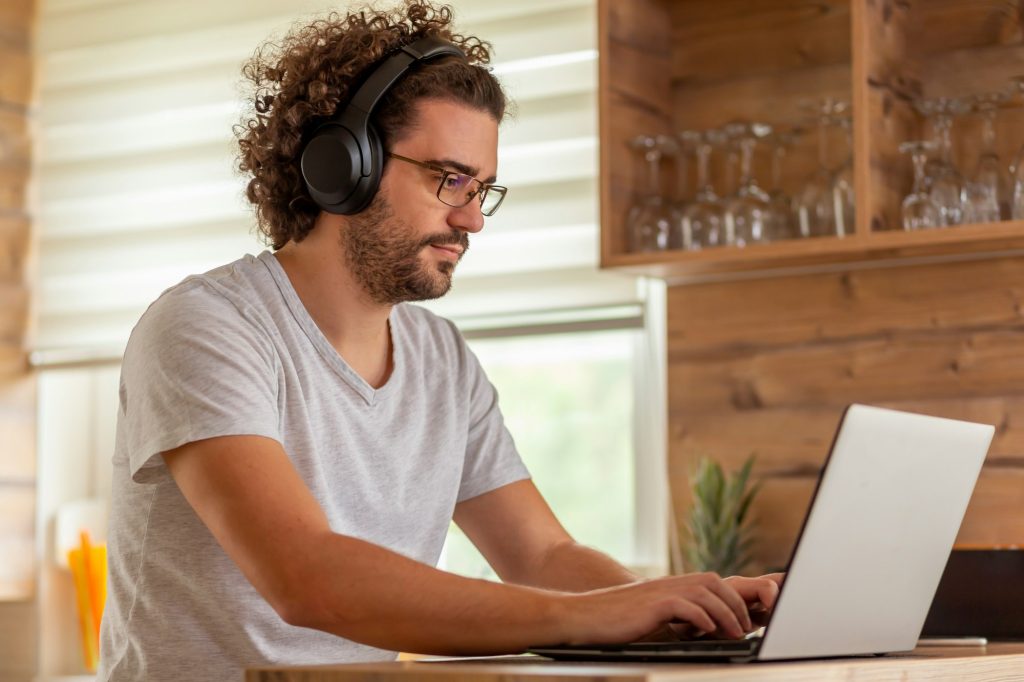Man telecommuting